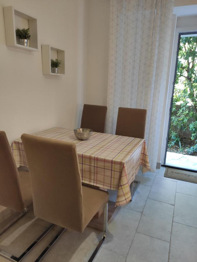 Apartments With A Parking Space Novalja, Pag - 6552 Esterno foto